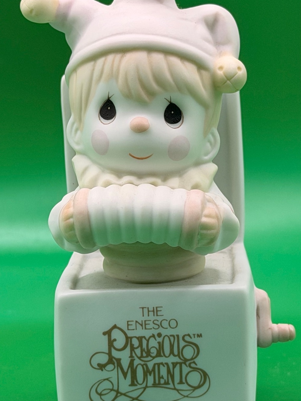 Enesco White Precious Moments Birthday Club Figurine Base - Gold Lettering